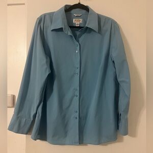 Talbots Blue Button Down Shirt wrinkle resistant stretch size 14 (N122)